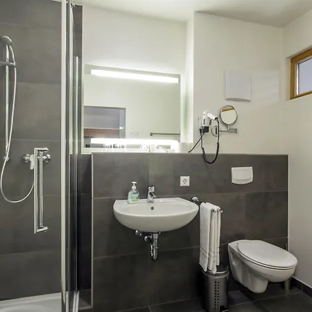 Holzscheiter Hotel Lottstetten