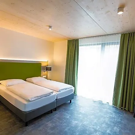 Holzscheiter Hotel Lottstetten