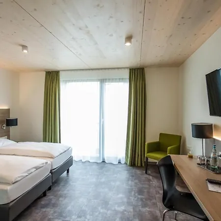 Holzscheiter Hotel 3*
