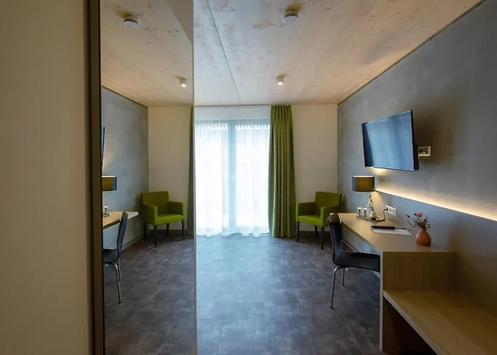 Holzscheiter Hotel Lottstetten