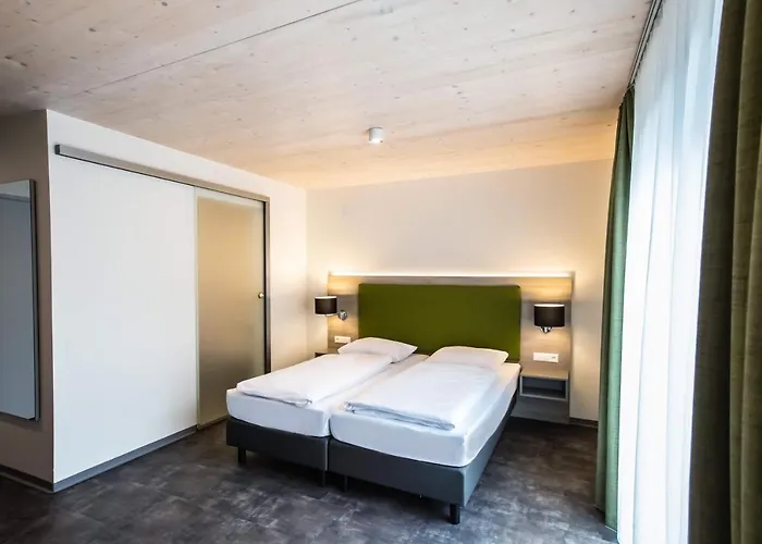 Holzscheiter 3* Lottstetten